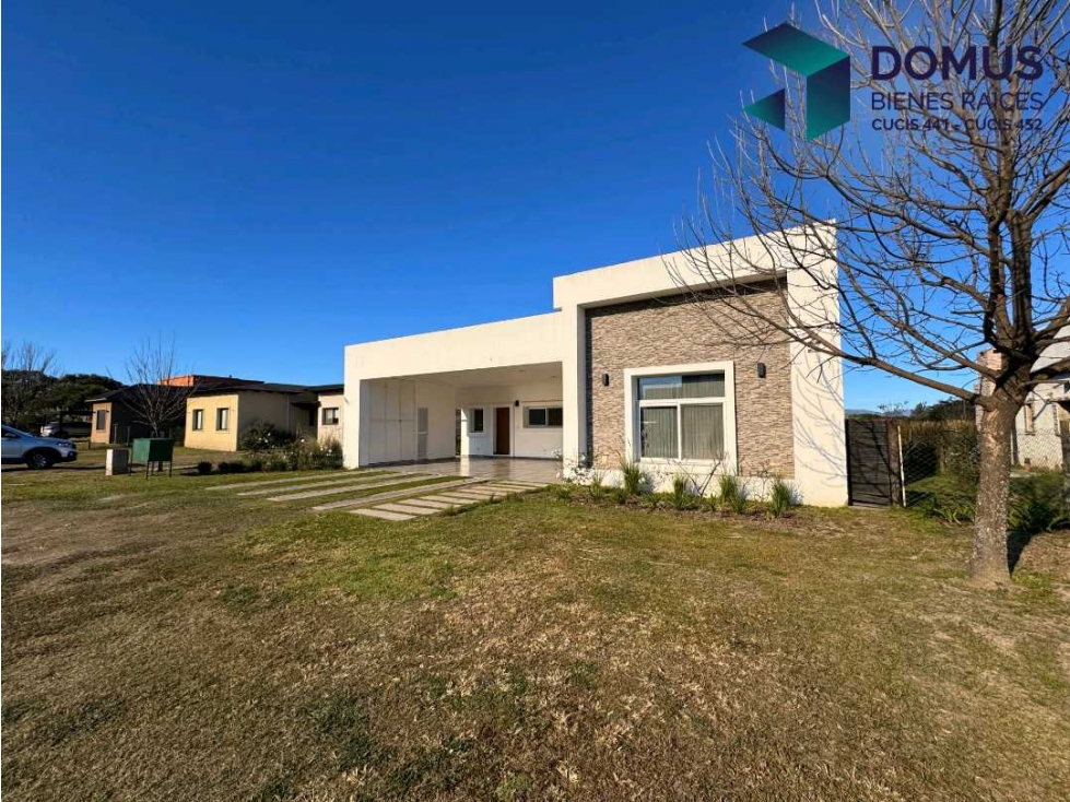 VENTA HERMOSA CASA JARDINES DE SAN LORENZO - 1