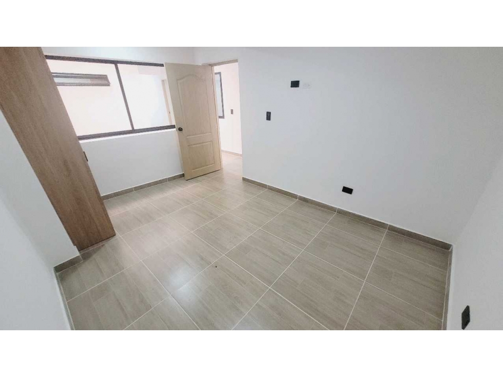 VENTA HERMOSA CASA (P1). BELÉN SAN BERNARDO. Remodelada. (BJ) Medellín — foto 6
