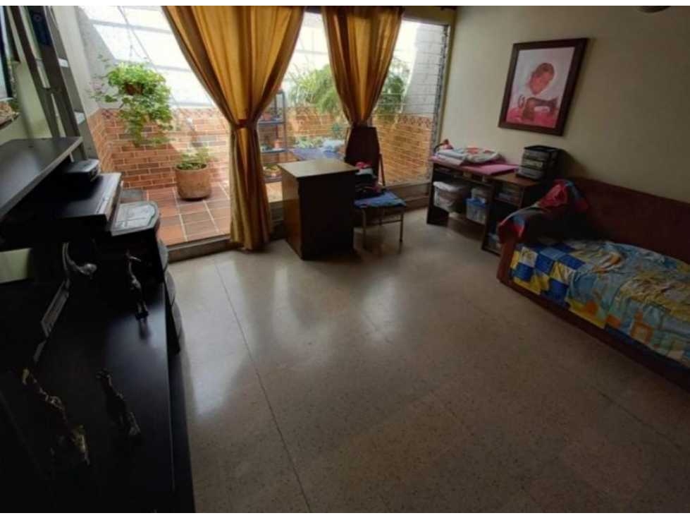 Venta hermosa casa PH sector Belén rosales