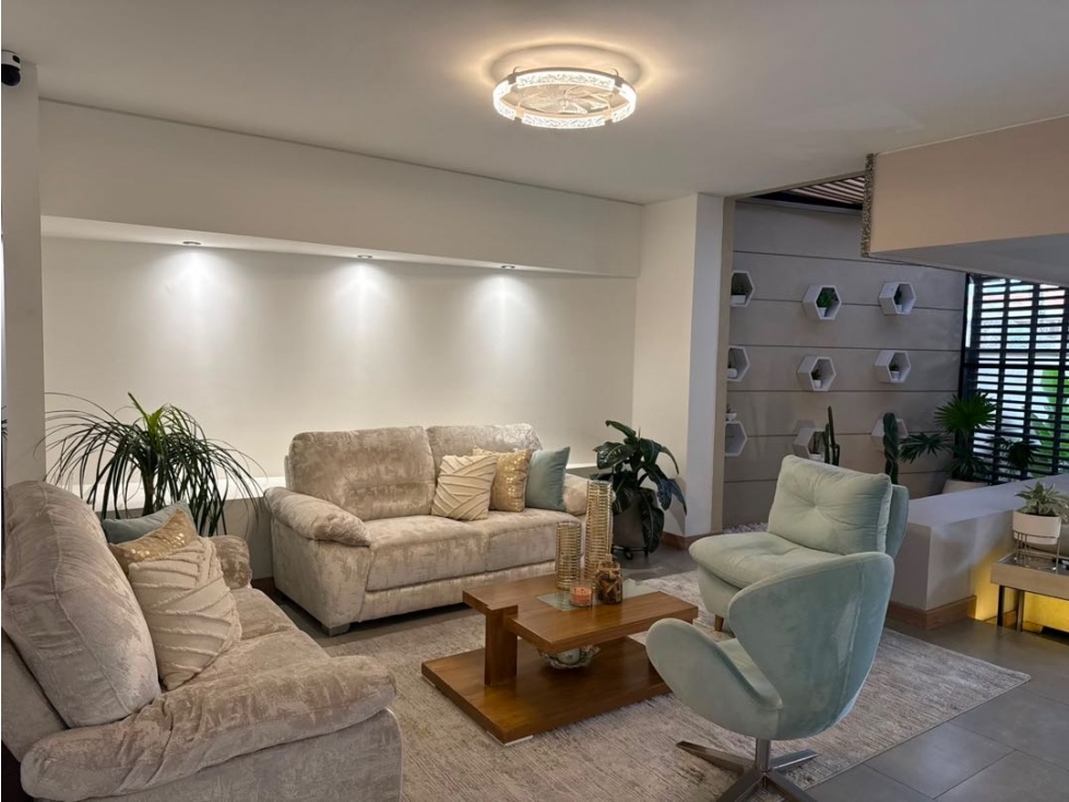Venta hermosa casa remodelada-Ciudad jardin-Cali — foto 5