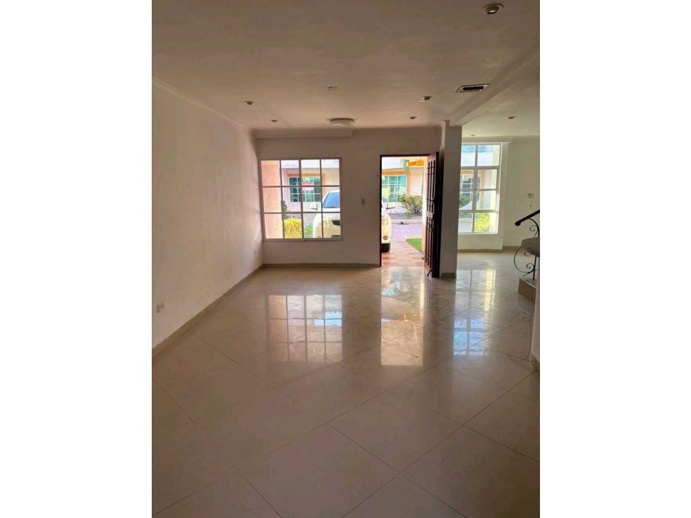 Venta Hermosa Casa Rodadero Reservado en Conjunto Cerrado — foto 2