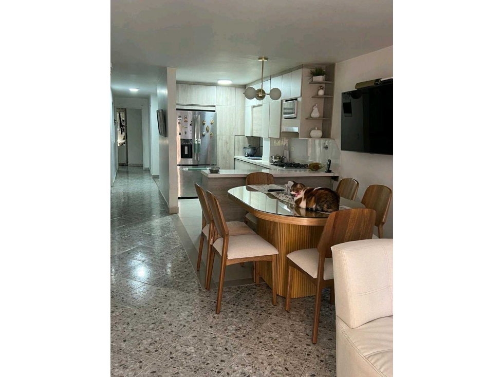 VENTA HERMOSA CASA Y APARTAESTUDIO. BELEN LA GLORIA. (BJ). MEDELLIN