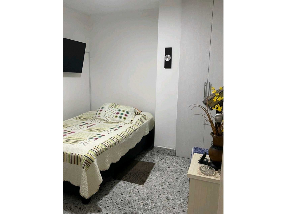 VENTA HERMOSA CASA Y APARTAESTUDIO. BELEN LA GLORIA. (BJ). MEDELLIN — foto 5