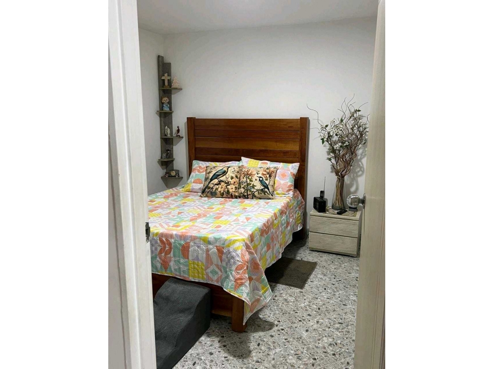 VENTA HERMOSA CASA Y APARTAESTUDIO. BELEN LA GLORIA. (BJ). MEDELLIN — foto 6