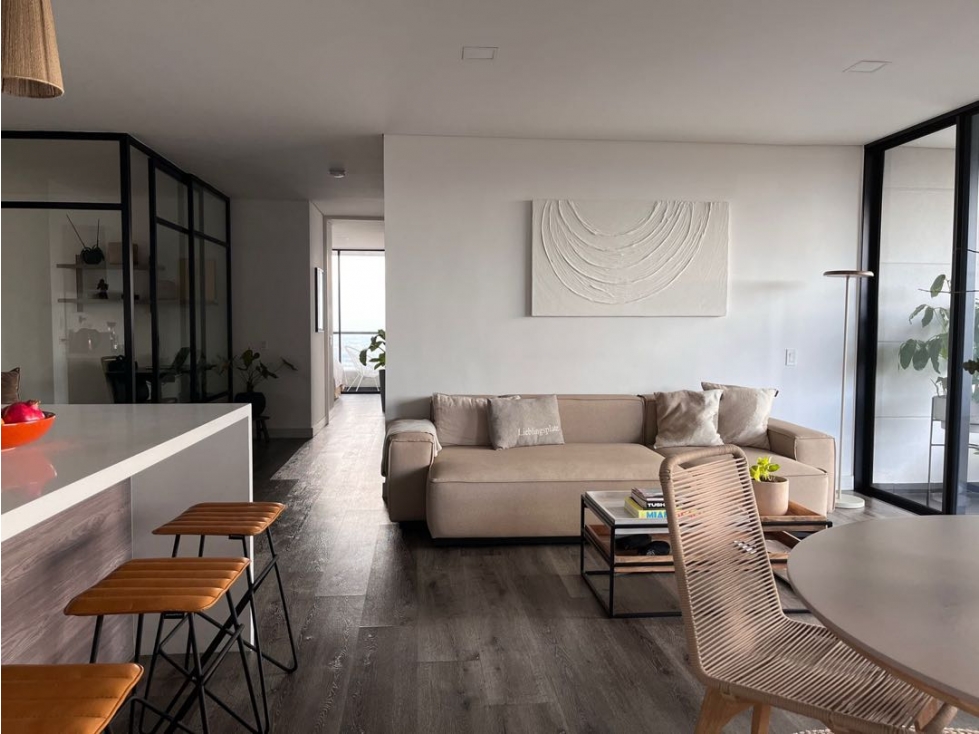 Venta hermoso apartamento de 156 mts en el poblado parte alta tesoro — foto 2