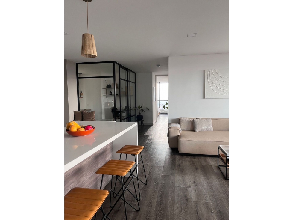 Venta hermoso apartamento de 156 mts en el poblado parte alta tesoro — foto 3