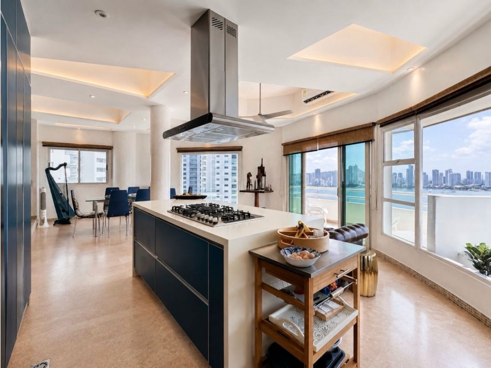 VENTA! Hermoso Apartamento Dúplex en Bocagrande!