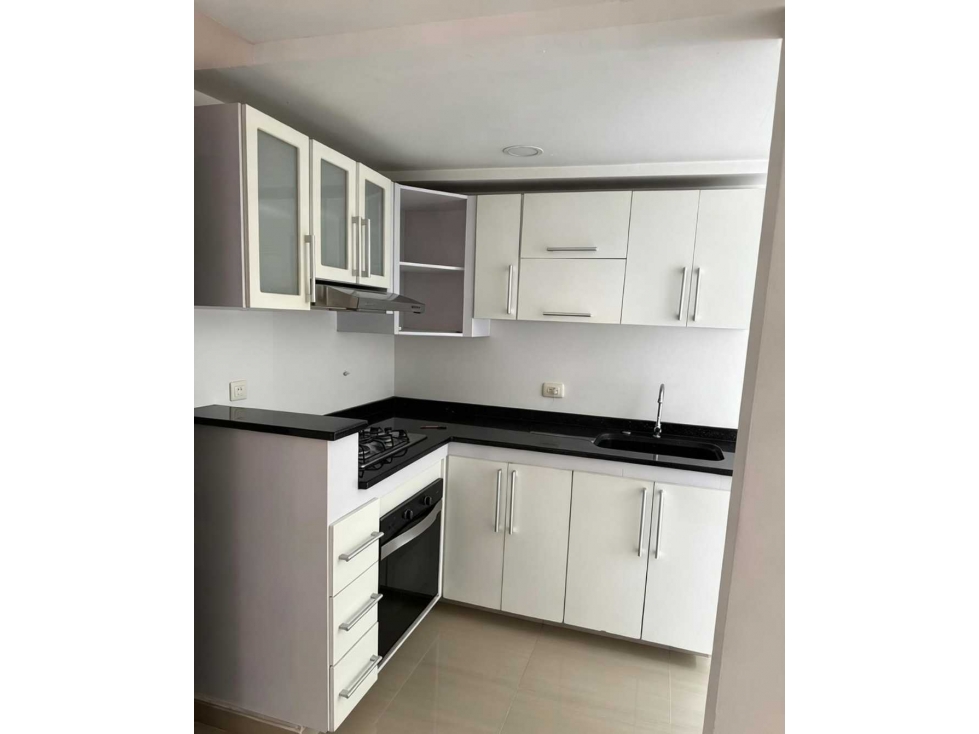Venta HERMOSO APARTAMENTO EL AGUACATAL 2 PISO 62m² Doble Balcón