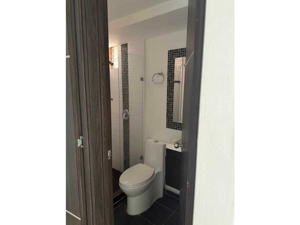 Venta HERMOSO APARTAMENTO EL AGUACATAL 2 PISO 62m² Doble Balcón — foto 2