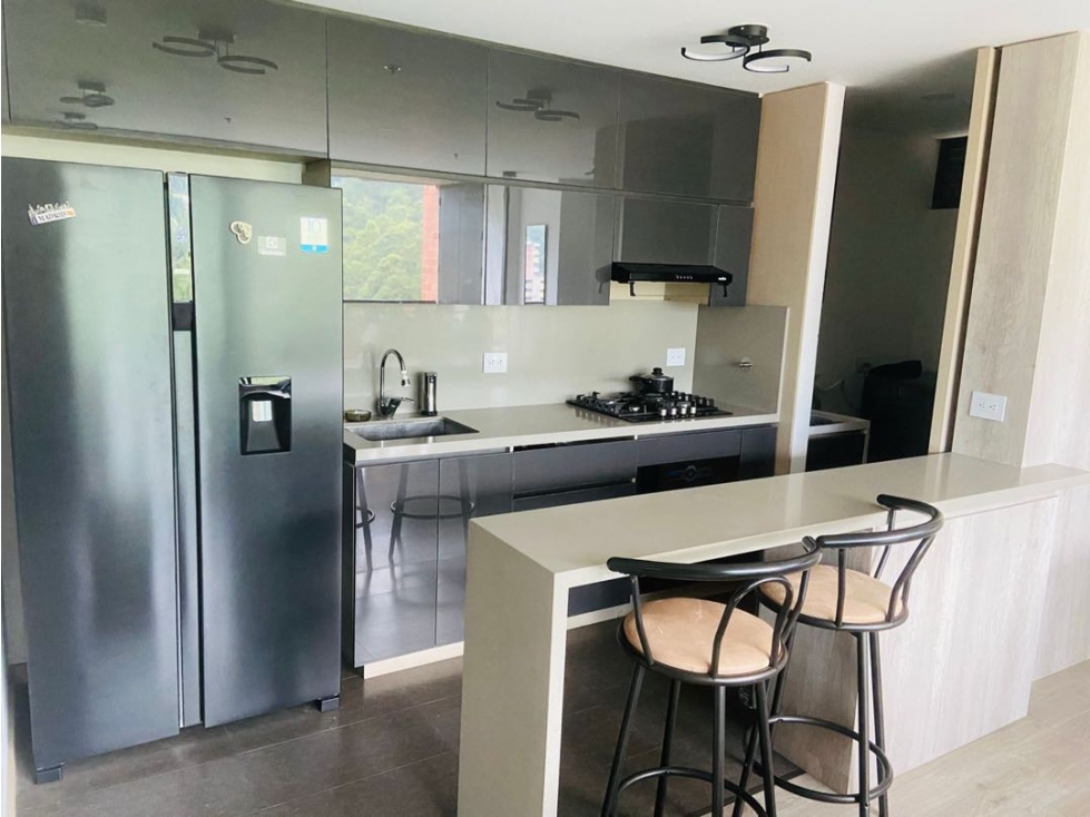 Venta hermoso apartamento en el Poblado vía Las Palmas