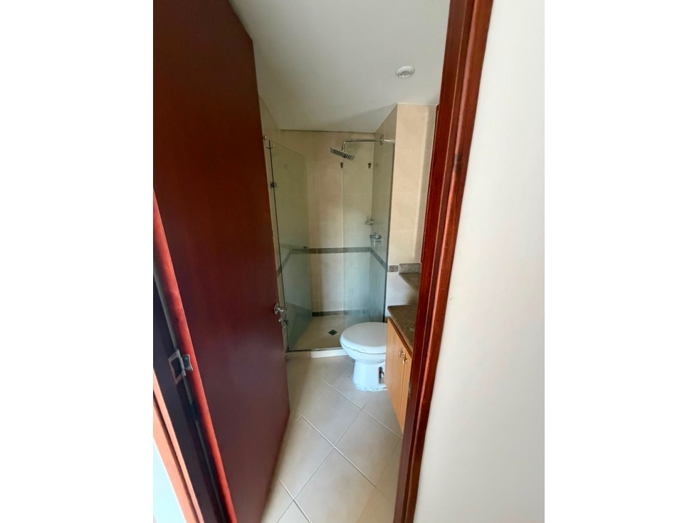 Venta hermoso apartamento en el poblado, en un excelente punto — foto 6