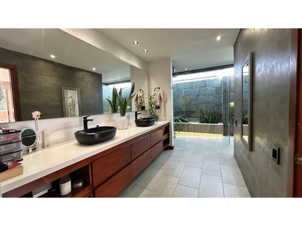 Venta apartamento en la superior con los balsos / Poblado