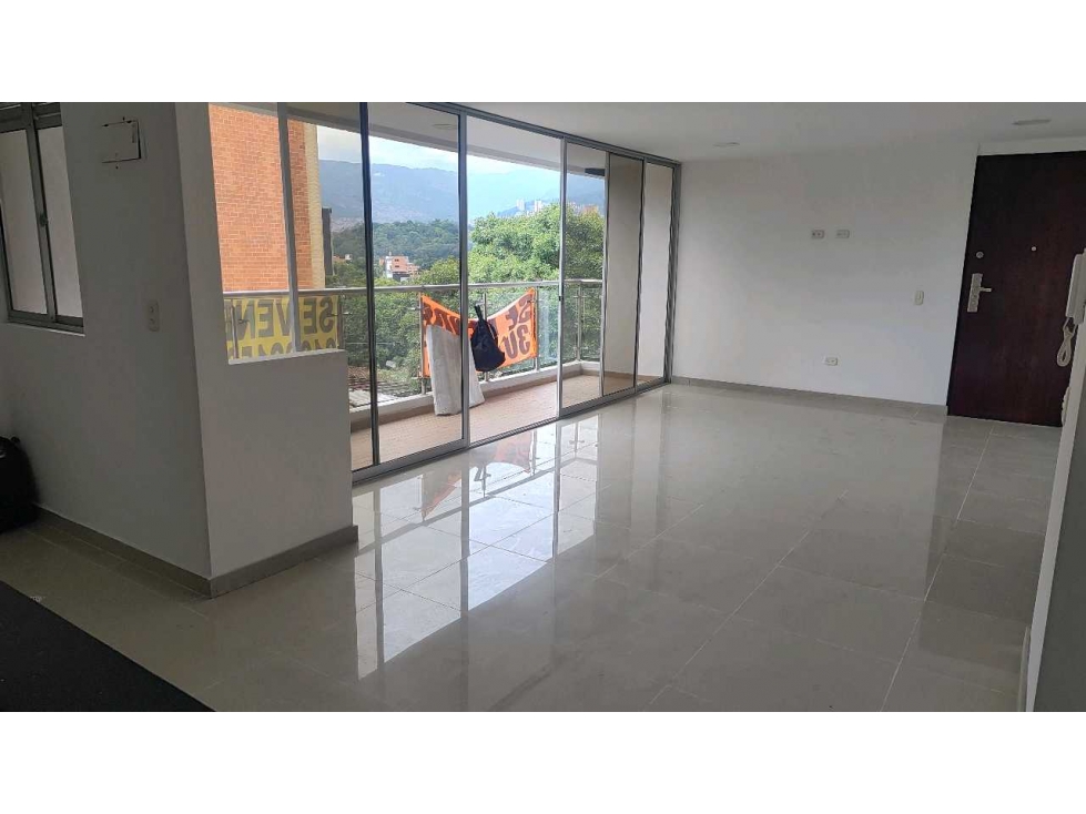VENTA HERMOSO APARTAMENTO. PISO 6°. BELÉN ALAMEDA. (BJ). MEDELLIN