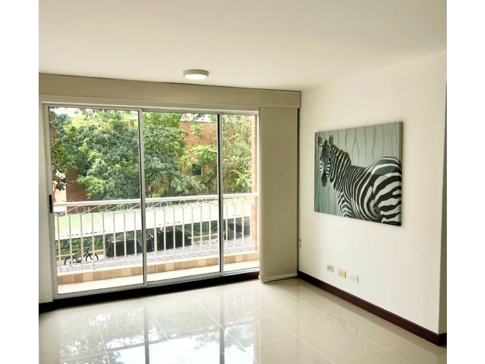 VENTA HERMOSO APARTAMENTO SECTOR PRIVILEGIADO- ENVIGADO/ FRONTERA — foto 2