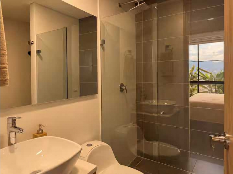 Venta Hermoso apartamento sector el escobero. — foto 6