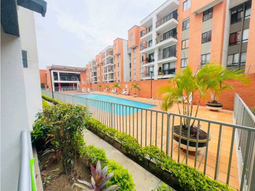 VENTA HERMOSO APARTAMENTO VALLE LILI PRIMER PISO 60 M². BALCÓN Piscin