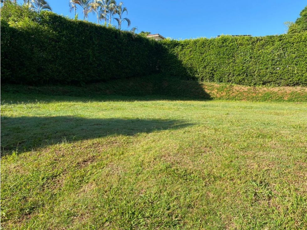 VENTA HERMOSO LOTE CAMPESTRE PLANO EN CERRITOS ENTRADA 4 — foto 2
