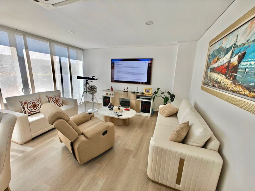 VENTA! Hermoso apartamento en Serena del Mar!