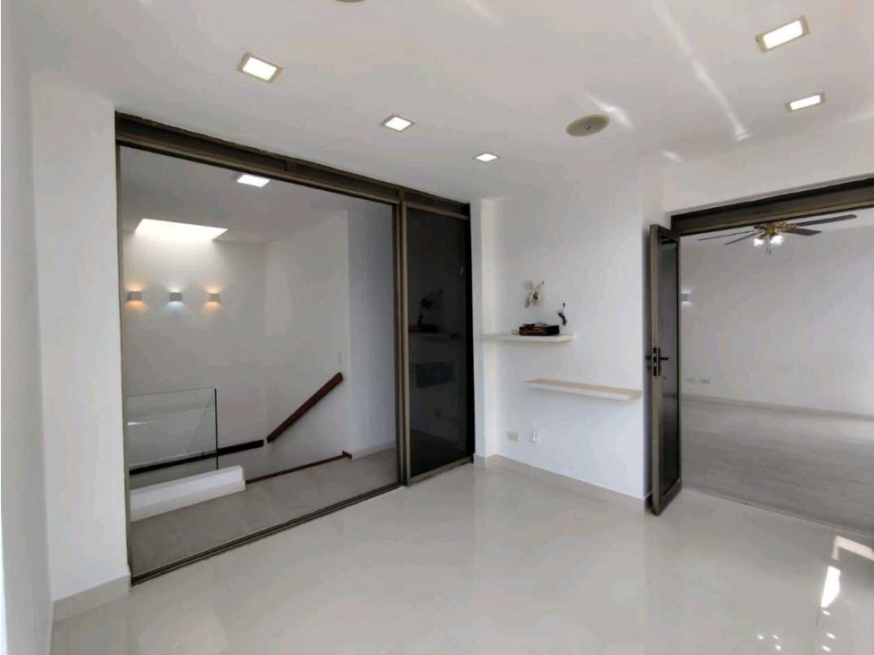 Venta penthouse duplex Sector Los Balsos. Milla de oro en el.Poblado — foto 2