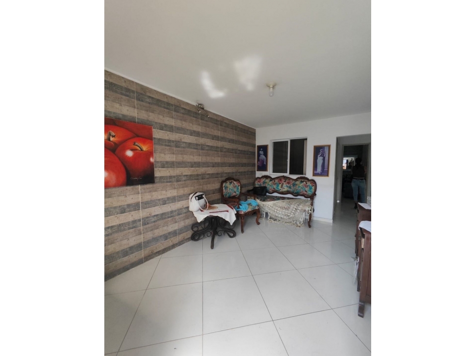 Venta apartamento en LA PRADERA- Estación metro Santa Lucía/ 1er piso — foto 2