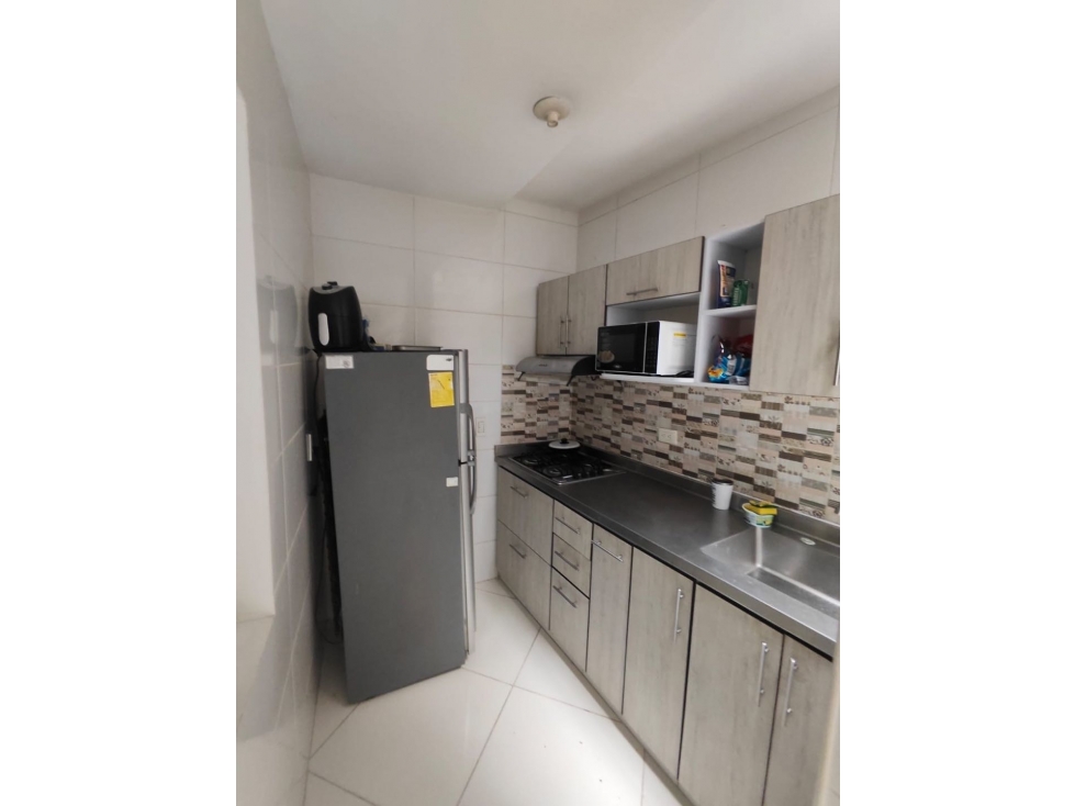 Venta apartamento en LA PRADERA- Estación metro Santa Lucía/ 1er piso — foto 4