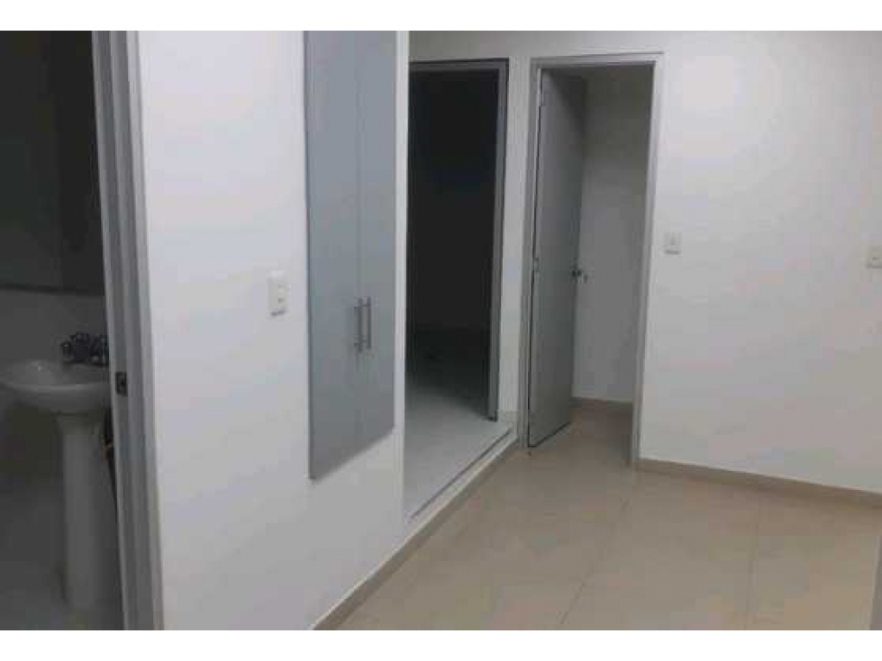 VENTA LOCAL 248,45 CENTRO COMERCIAL VALLEDUPAR - 4