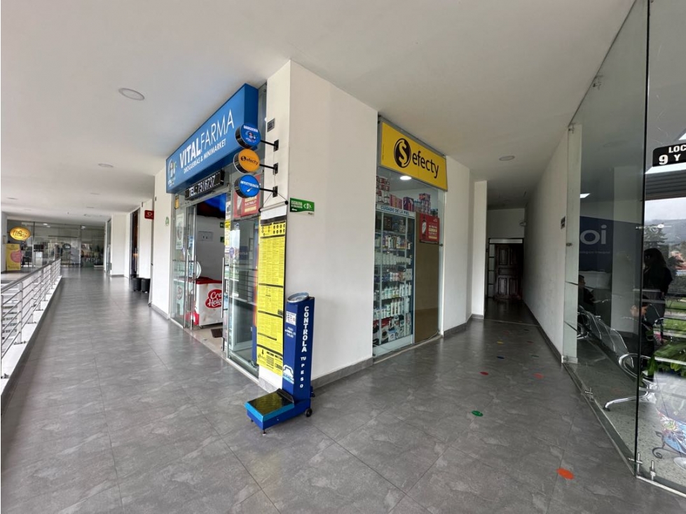 Venta local centro comercial Mazuren Bogotá colombia 21 mts
