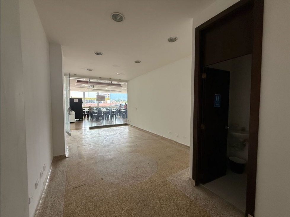 VENTA LOCAL COMERCIAL ALTAVISTA — foto 4