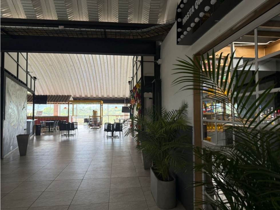 VENTA LOCAL COMERCIAL AV. CENTENARIO