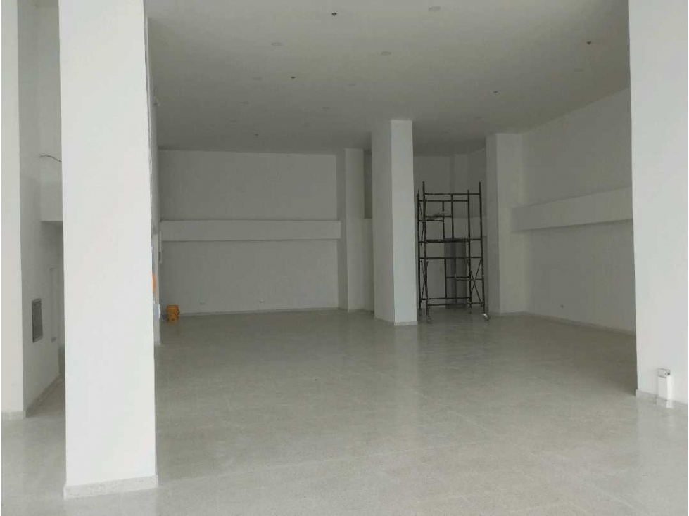 Alquiler local Comercial Chipre Manizales — foto 2