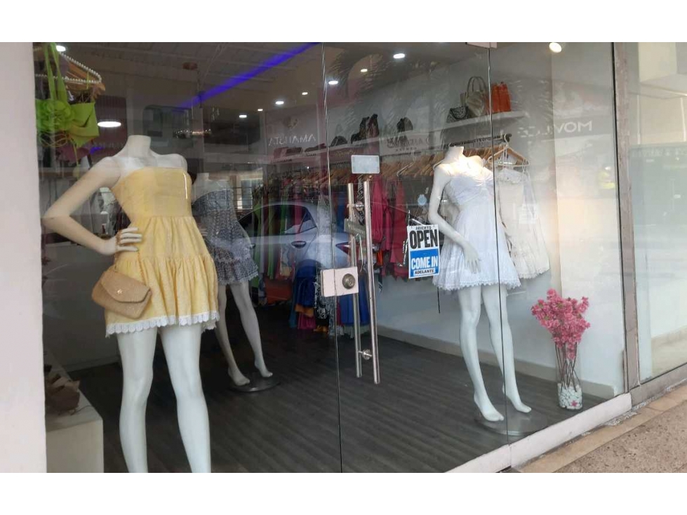 VENTA LOCAL COMERCIAL COUNTRY PLAZA BARRANQUILLA COD7 - 6