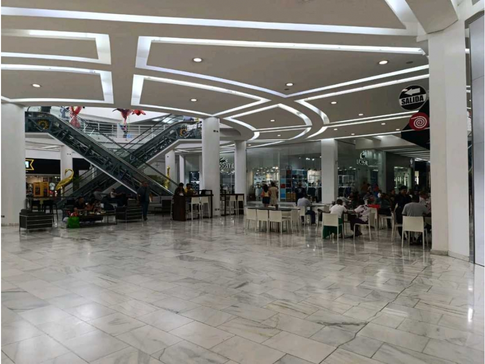 VENTA LOCAL COMERCIAL EN ALBROOK MALL 120 MT2 PLANTA BAJA LT - 5