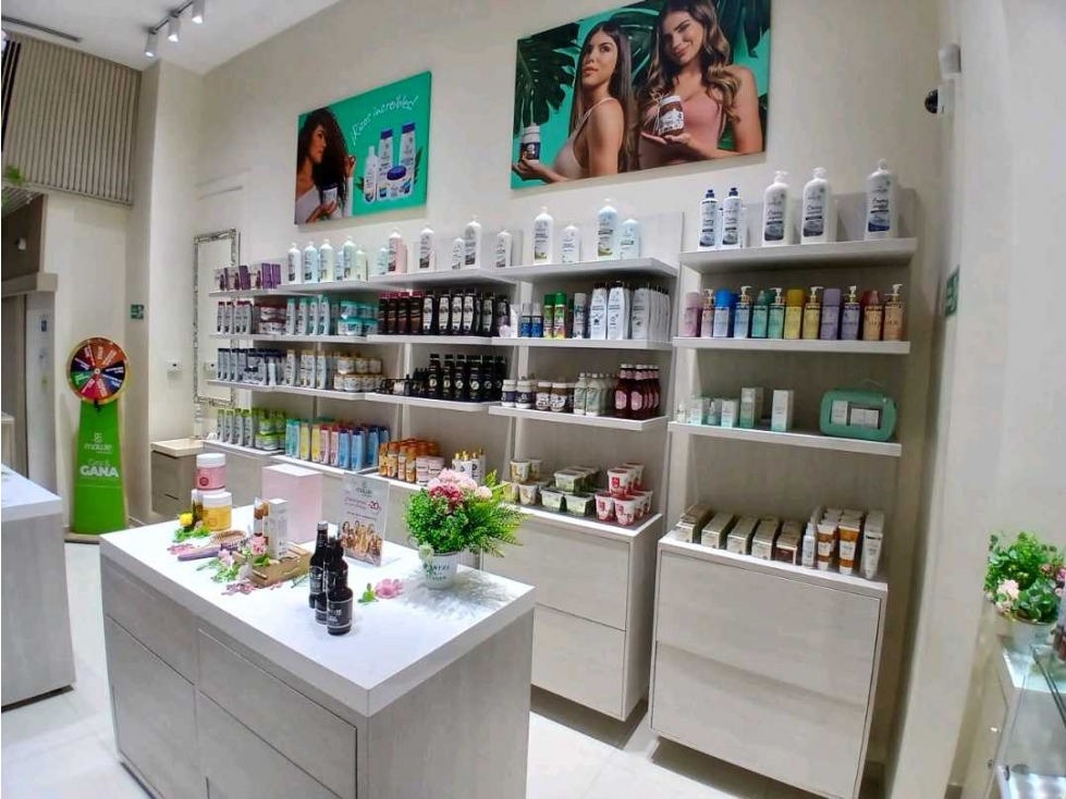VENTA: LOCAL COMERCIAL EN EL CENTRO COMERCIAL FABRICATO — foto 3