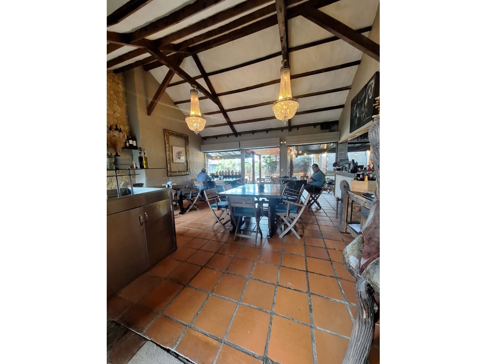 Venta local comercial en Llanogrande sobre vía principal — foto 2