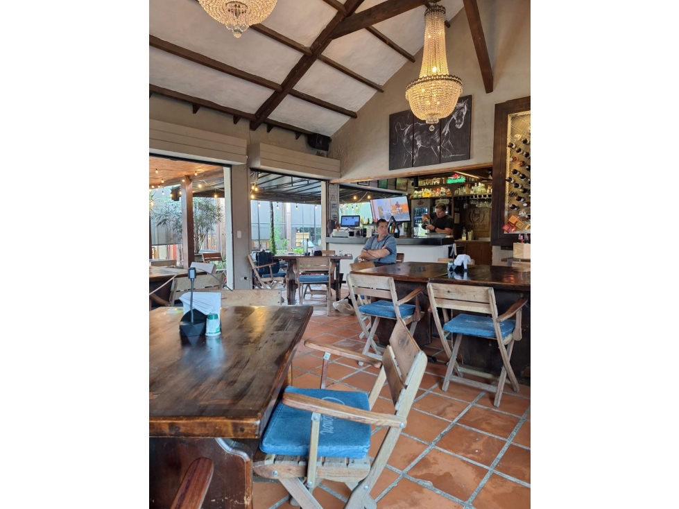 Venta local comercial en Llanogrande sobre vía principal — foto 5