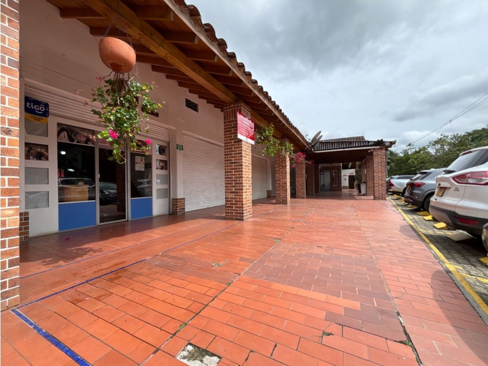 Venta local en Llanogrande rentado y con precio competitivo — foto 6