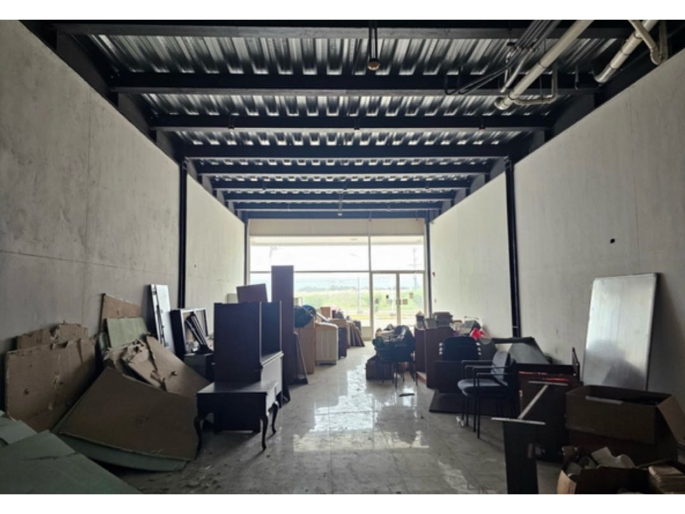 VENTA LOCAL COMERCIAL PANAMA ESTE 140M2 PLAZA CANAIMA MLD - 4