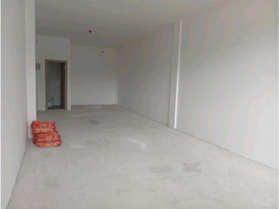 Venta Local Comercial por Estrenar Plaza Costa Brisa. Via a la Costa - 5