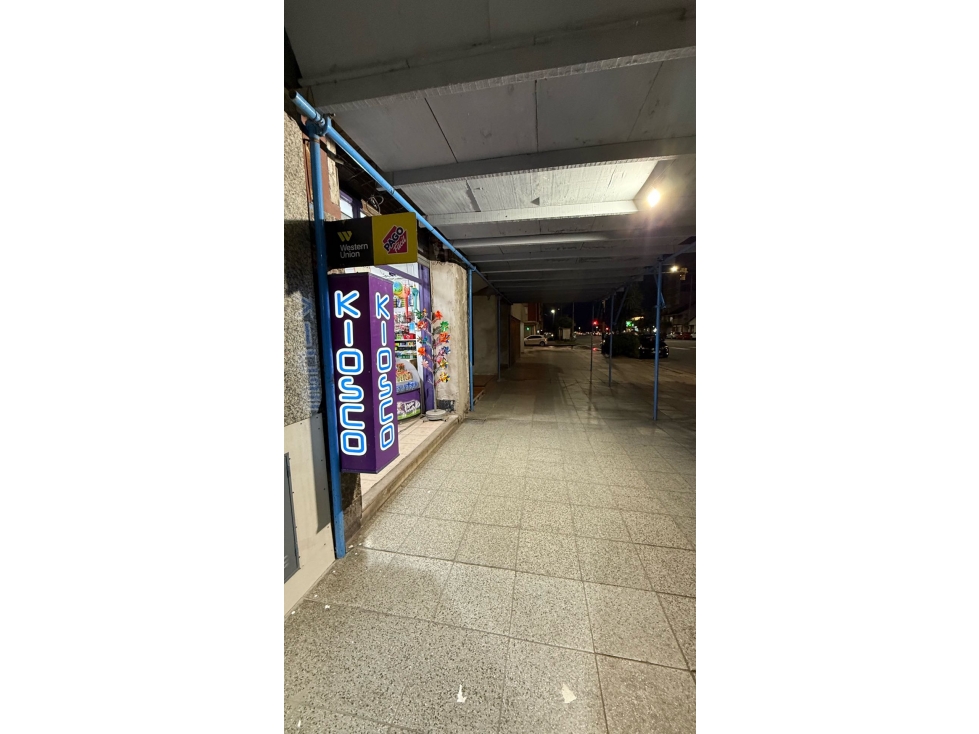 VENTA LOCAL COMERCIAL SOBRE INDEPENDENCIA CASI LA COSTA CON RENTA