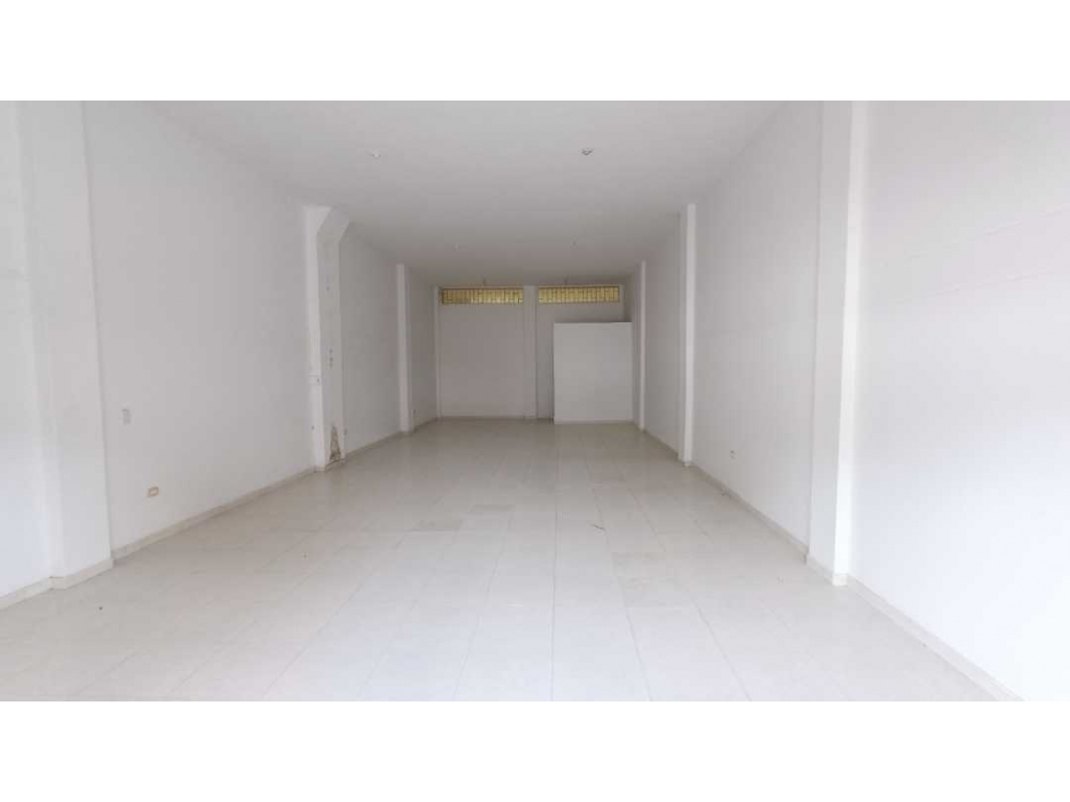 VENTA LOCAL EN SINCELEJO CON MEZANINI - 1