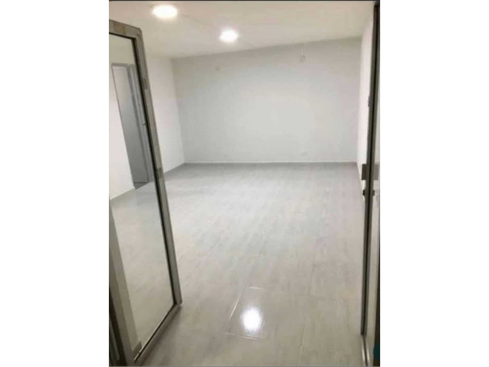Venta local interno primer piso Envigado - barrio mesa cerca al parque — foto 2