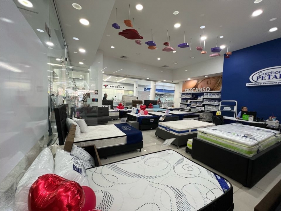 Venta Local Medellín 104 m2 + 39.98 m2 (para un mezanine) Punto Clave — foto 5