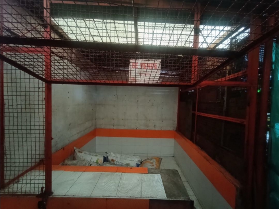 VENTA LOCAL O BODEGA EN LA PLAZA DE SAN FRANCISCO BOGOTÁ — foto 5