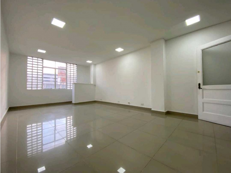 VENTA LOCAL PARA OFICINA