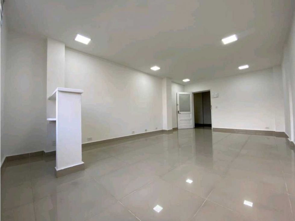 VENTA LOCAL PARA OFICINA — foto 3
