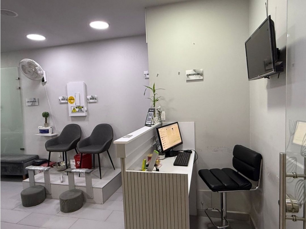 Venta Local Piso 2 Unicentro 21 m2