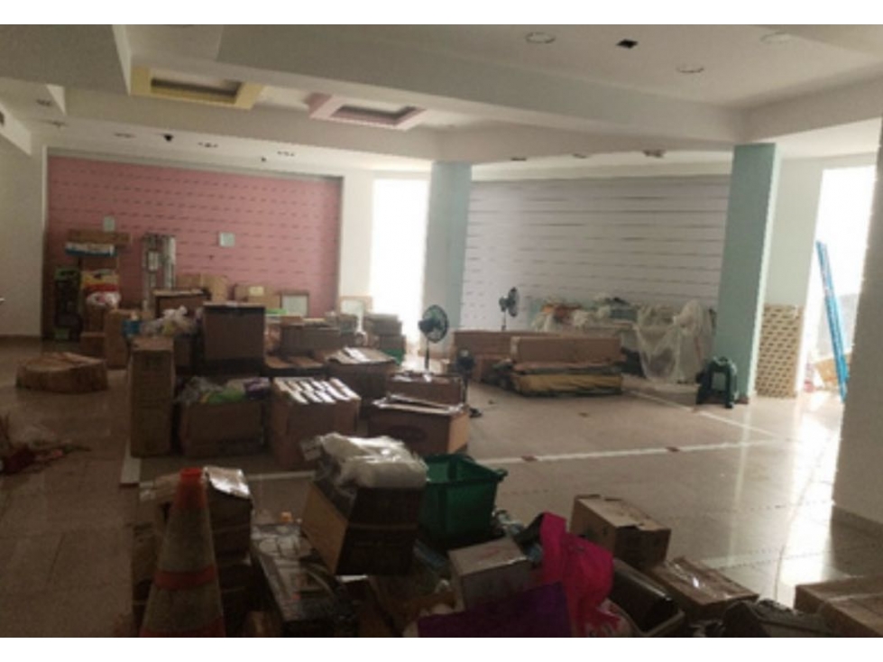 VENTA LOCAL ZONA LIBRE 1500 M2 5 PISOS MLD - 4