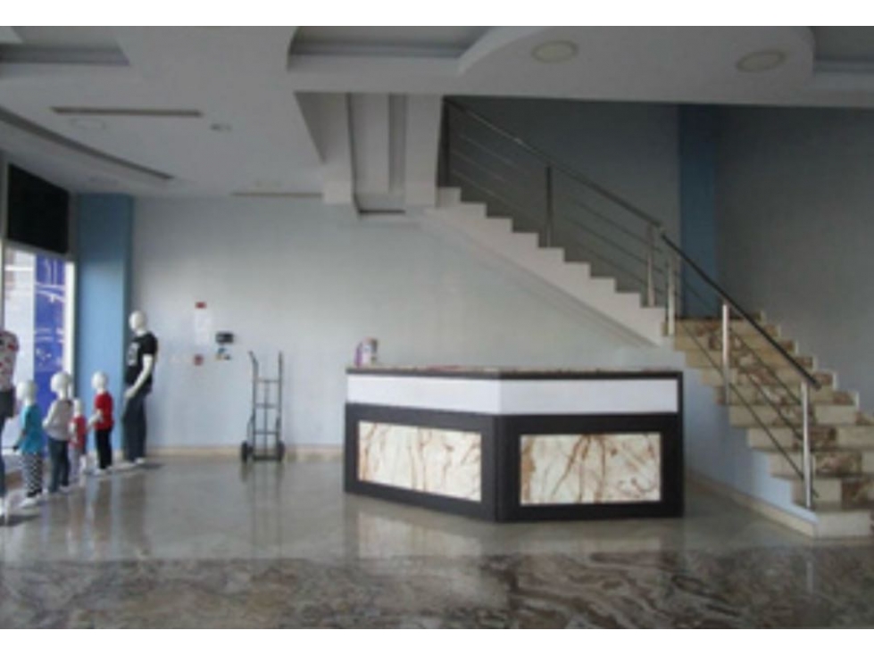 VENTA LOCAL ZONA LIBRE COLÓN 3,362M2 DE CONSTRUCCIÓN INTERPLAZA MLD - 2