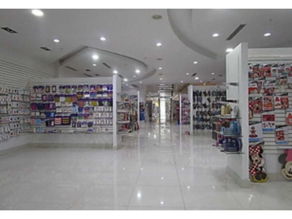 VENTA LOCAL ZONA LIBRE COLÓN 3,362M2 DE CONSTRUCCIÓN INTERPLAZA MLD - 4