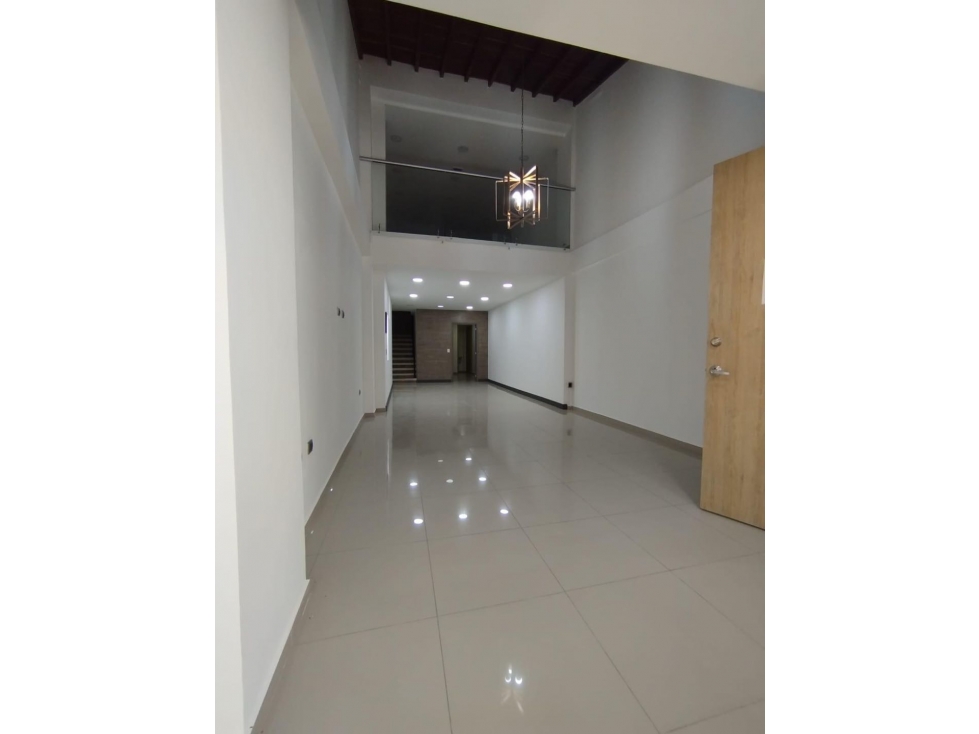 Venta Local/Oficina Comercial en Envigado - 1